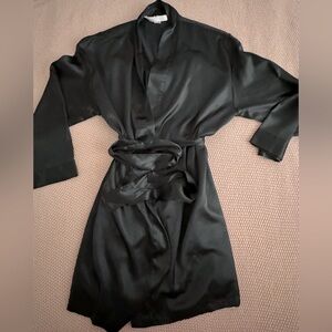 VICTORIA'S SECRET Short Robe - Buttercream, O/S